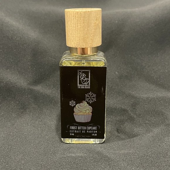 Frost Bitten Cupcake Extrait de Parfum Dua Brand - Picture 1 of 3